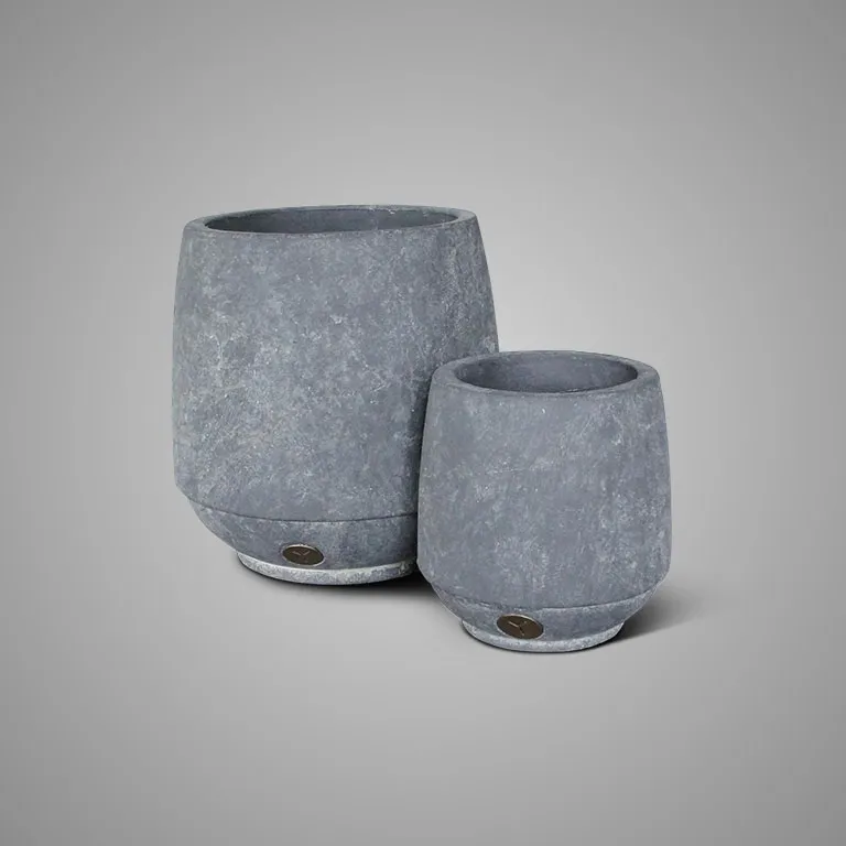 Set of 2 Planters Straight Majestic Vintage D.26-17 H.27-18