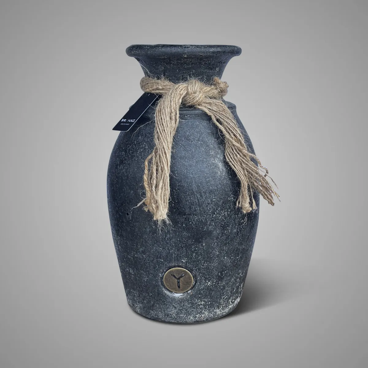 Bottle Deluxe with Rope Basalt M D.18 H.28