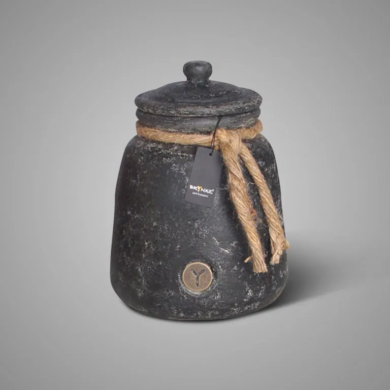 Pot and Top with Rope Basalt M D.19 H.26