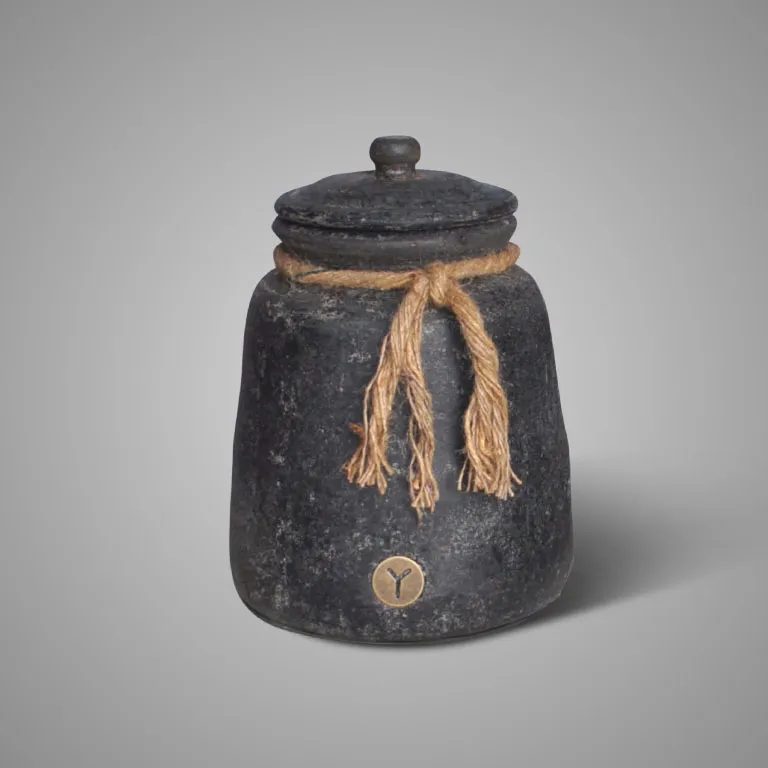 Pot and Top with Rope Basalt L D.21 H.30