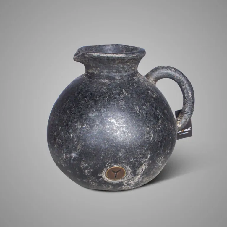 Jug Bolvase One Ear Basalt L D.22 H.22